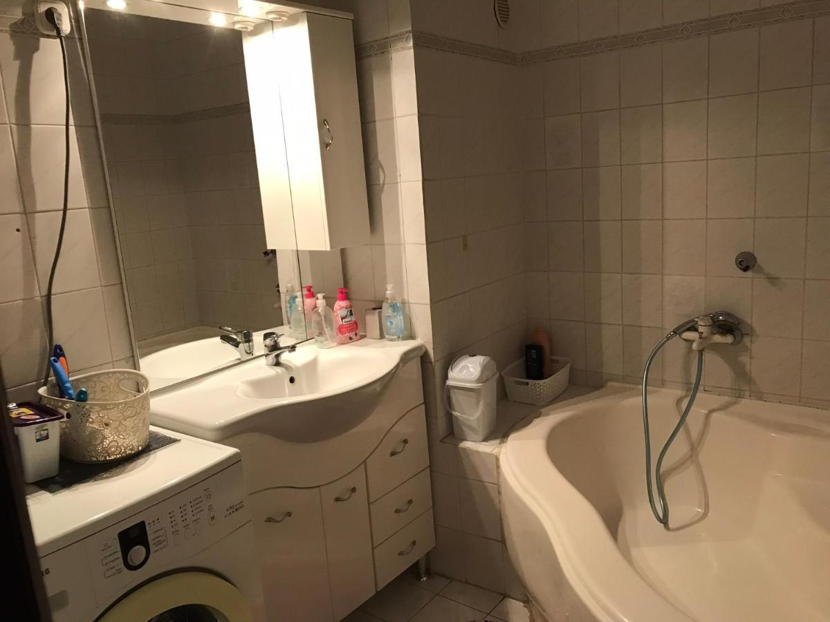 Lilla Vendeglakas Zalaegerszeg Sziveben Apartment ภายนอก รูปภาพ